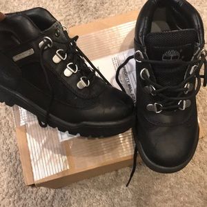 Boys All black Euro hiker